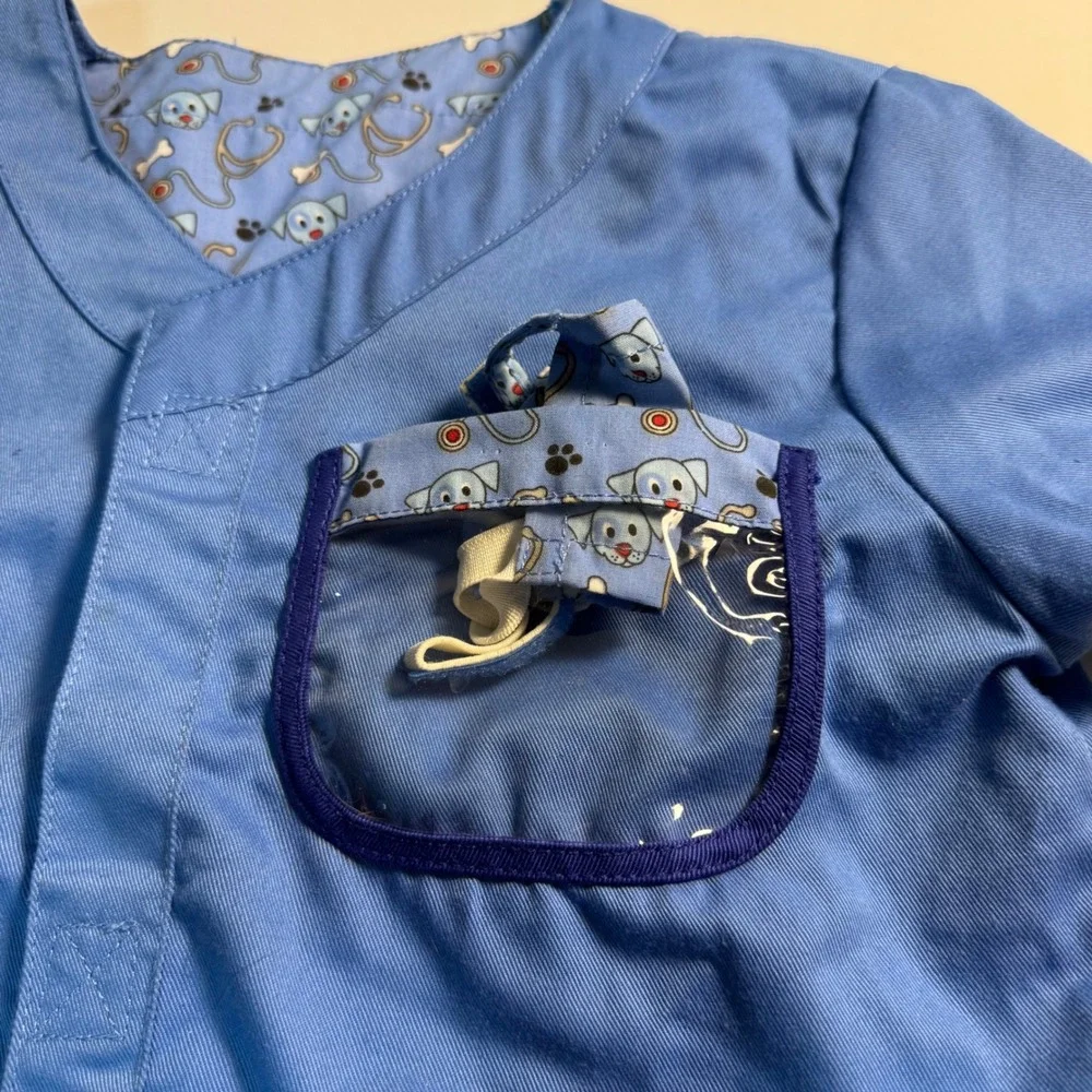 Melissa & Doug Veterinarian Role Play Set Blue Scrub Costume Ages 3-6 yrs